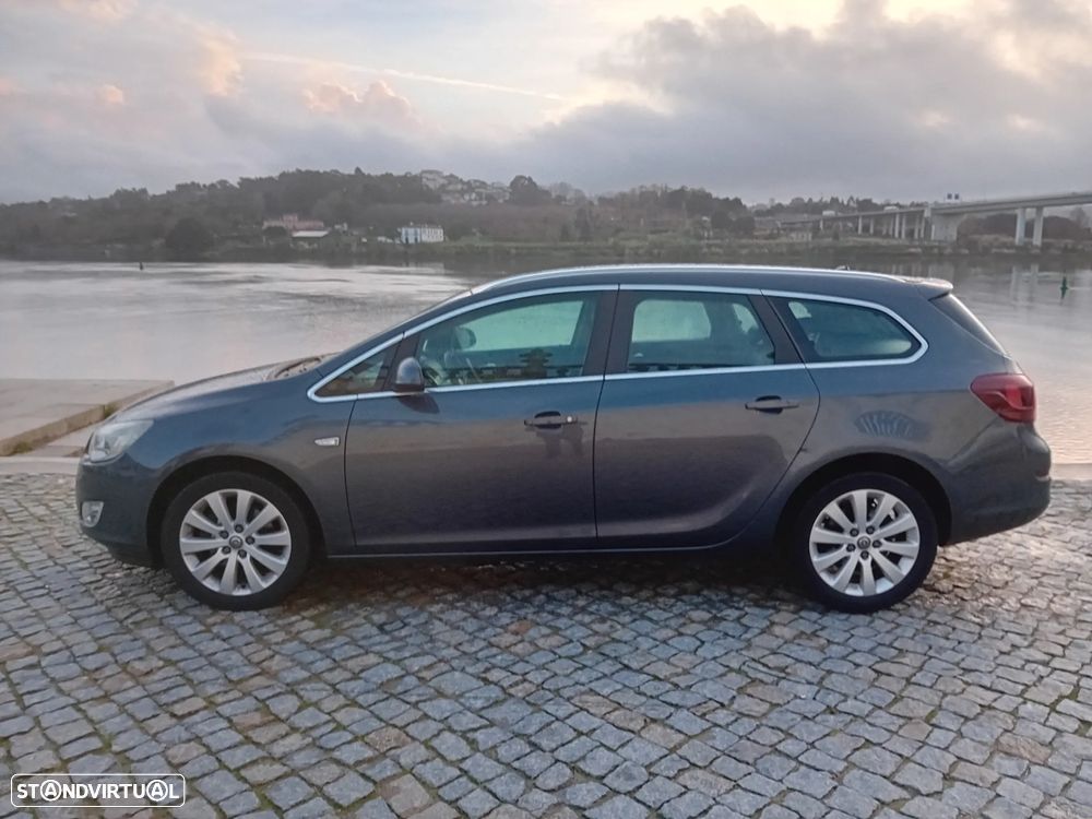 Opel Astra Caravan 1.7 CDTi Cosmo Plus - 25