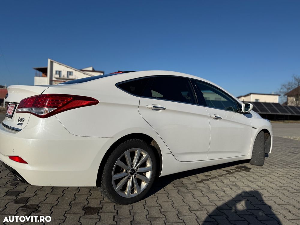 Hyundai i40 i40cw 2.0 Premium - 24