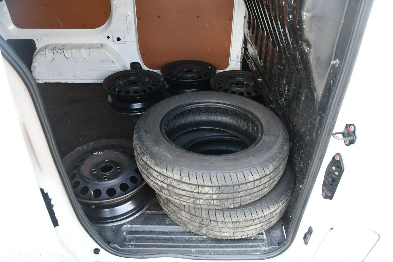 Nissan NV200 - 17