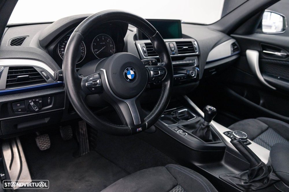 BMW 116 d Pack M - 25