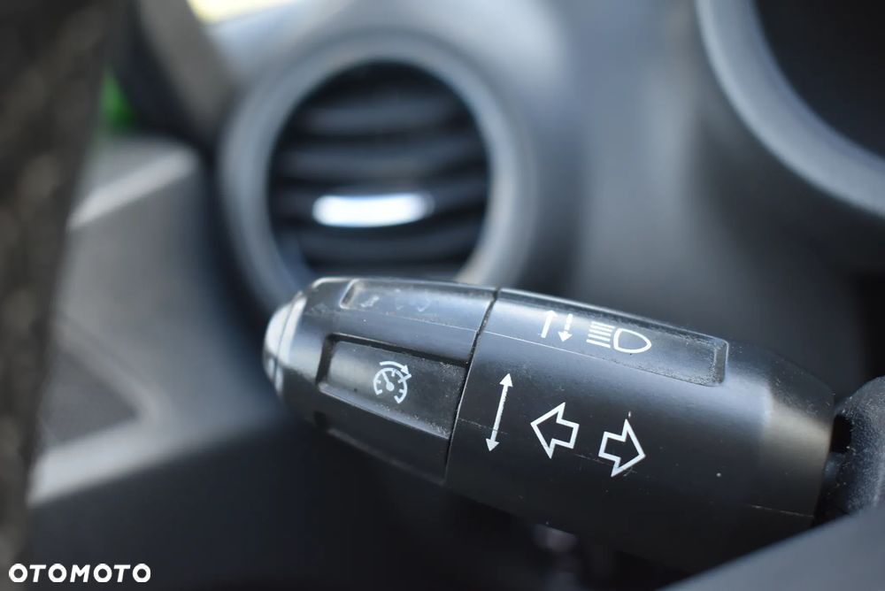 Opel Corsa 1.4 16V Edition - 33