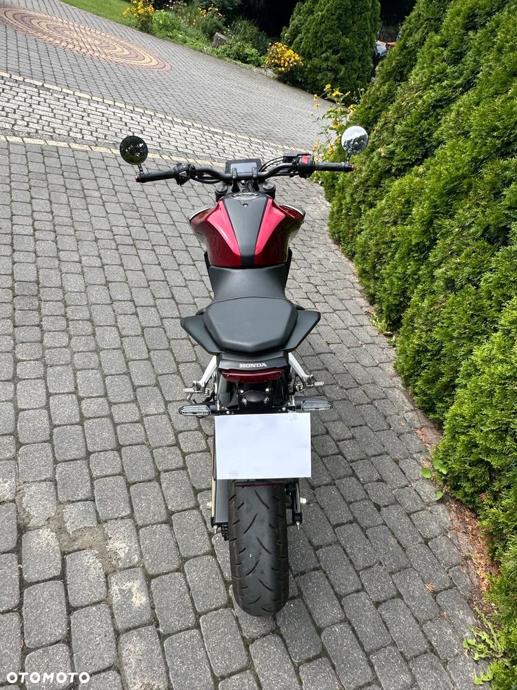Honda CB - 11