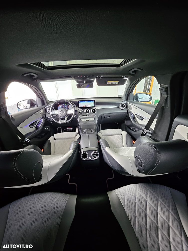 Mercedes-Benz GLC 300 e 4Matic 9G-TRONIC AMG Line Plus - 1