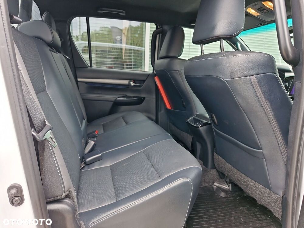Toyota Hilux 2.8 D-4D mHEV Double Cab Invincible 4x4 - 7