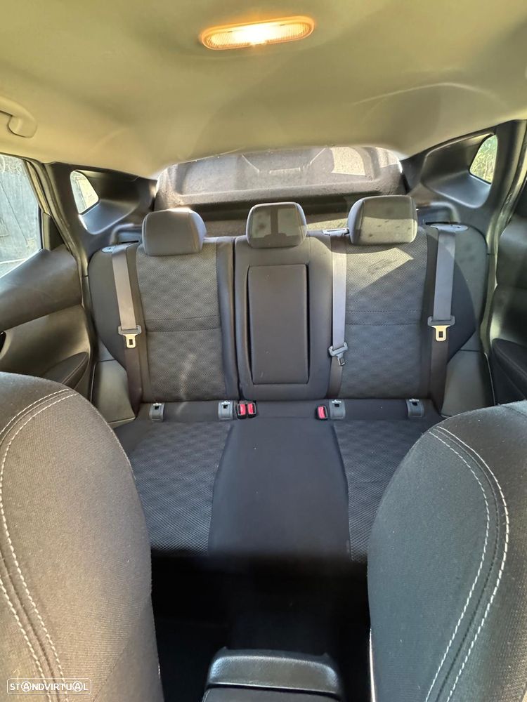 Nissan Qashqai 1.5 dCi N-Connecta - 12