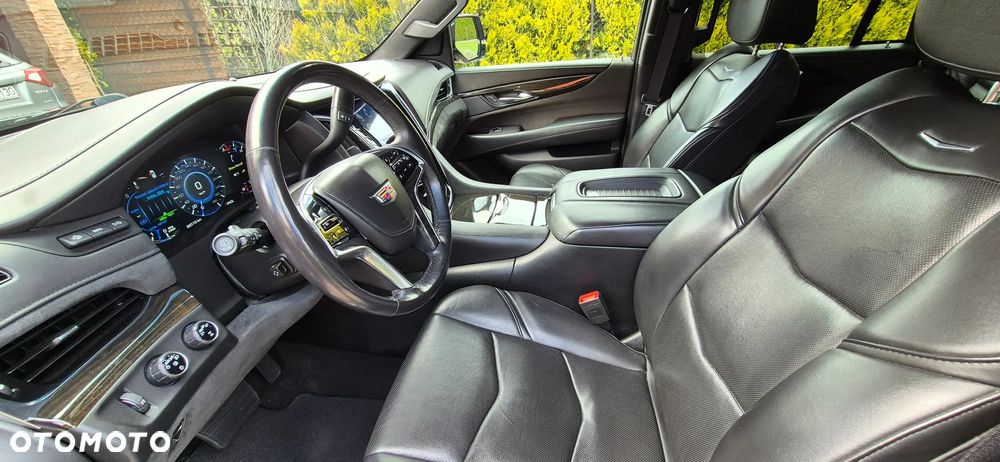 Cadillac Escalade 6.2 V8 AWD AT Platinum - 17