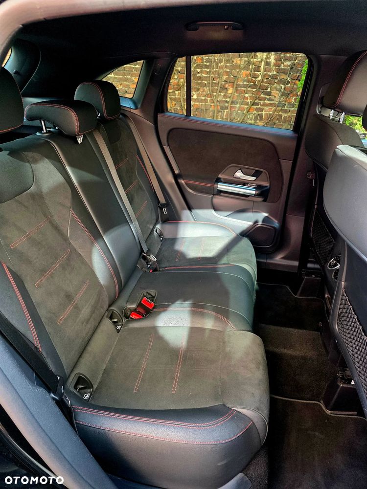Mercedes-Benz GLA 200 Business Edition - 9
