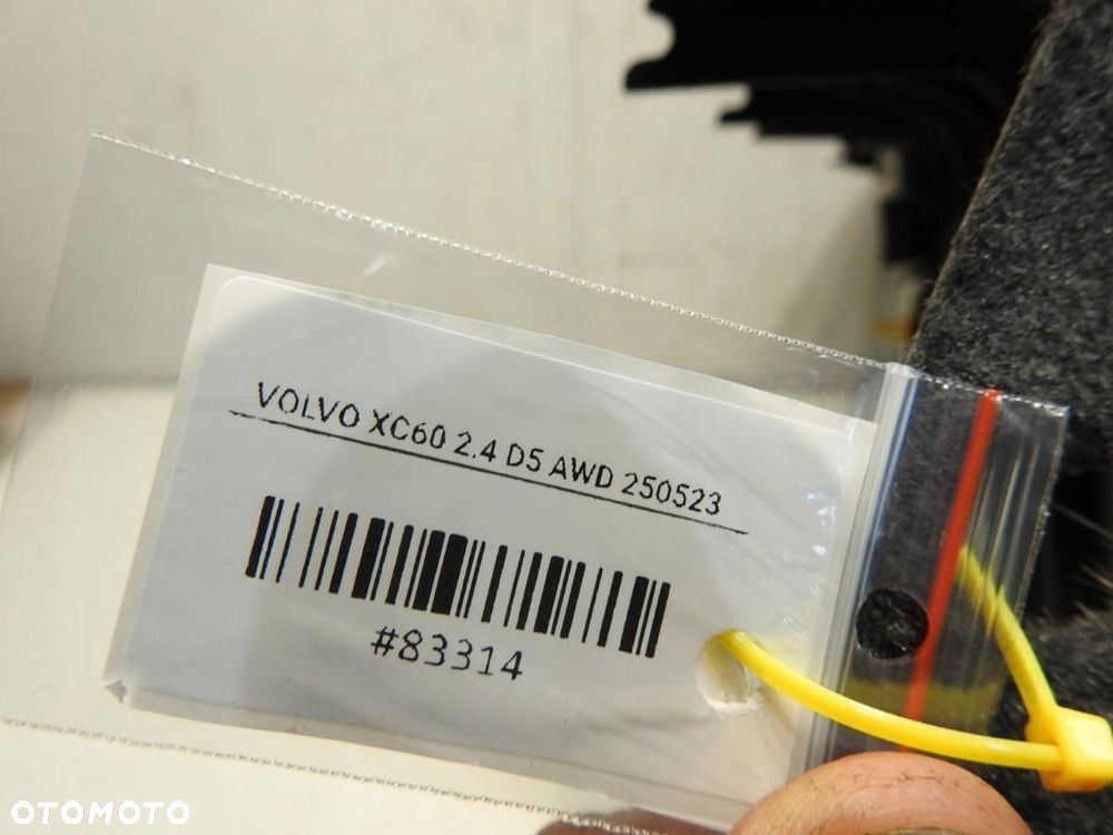 TAPICERKA OSŁONA KLAPY BAGAŻNIKA VOLVO XC60 I 000859 - 4