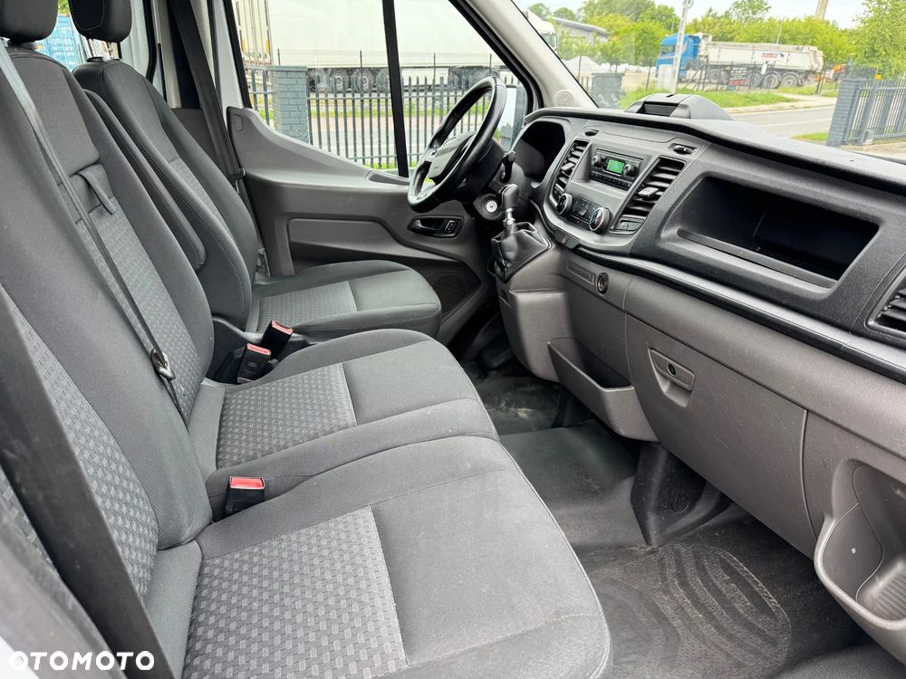 Ford Transit Custom - 11