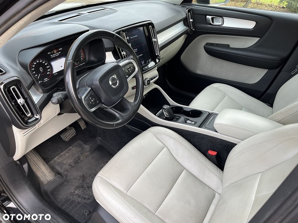 Volvo XC 40 - 11