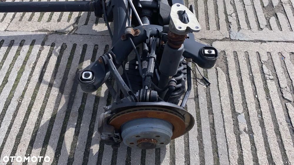 ZAWIESZENIE KOMPLETNE LEWA STRONA Z WAHACZAMI BMW F32 F36 - 1