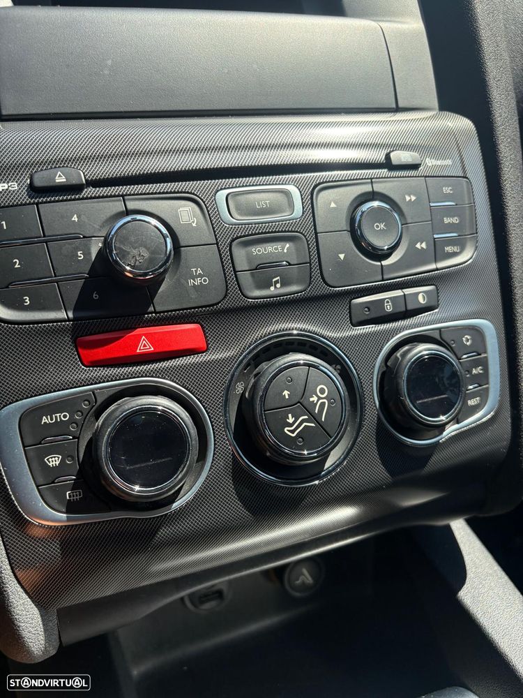 Citroën C4 1.6 HDi Seduction - 8