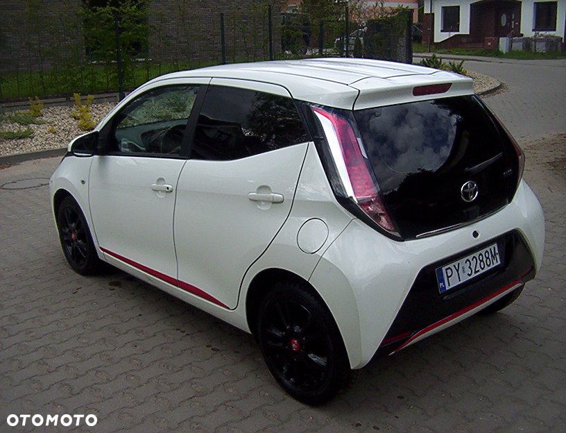Toyota Aygo x-play Edition-S - 15
