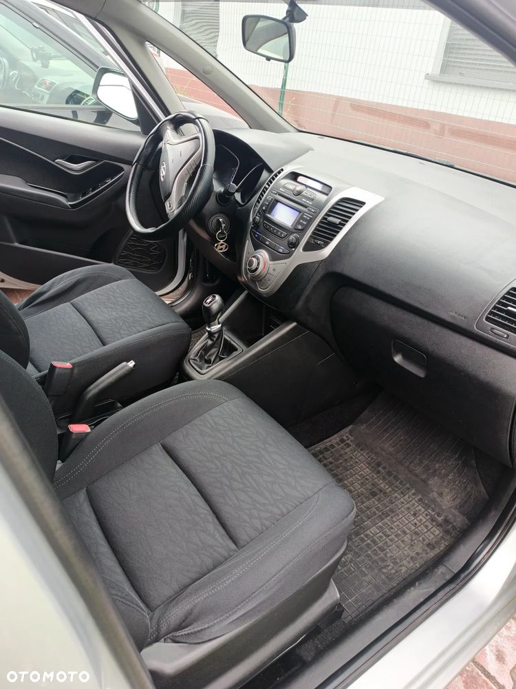 Hyundai ix20 1.4 Classic + - 12