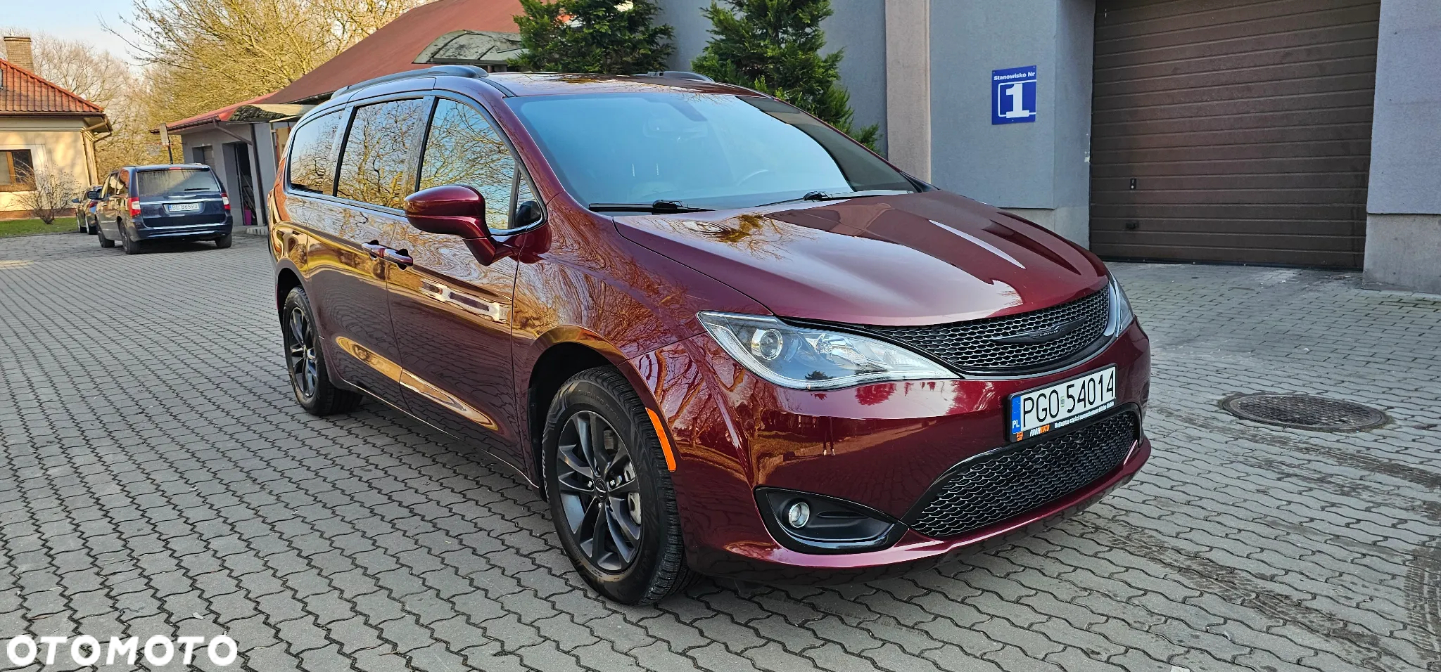 Chrysler Pacifica - 9