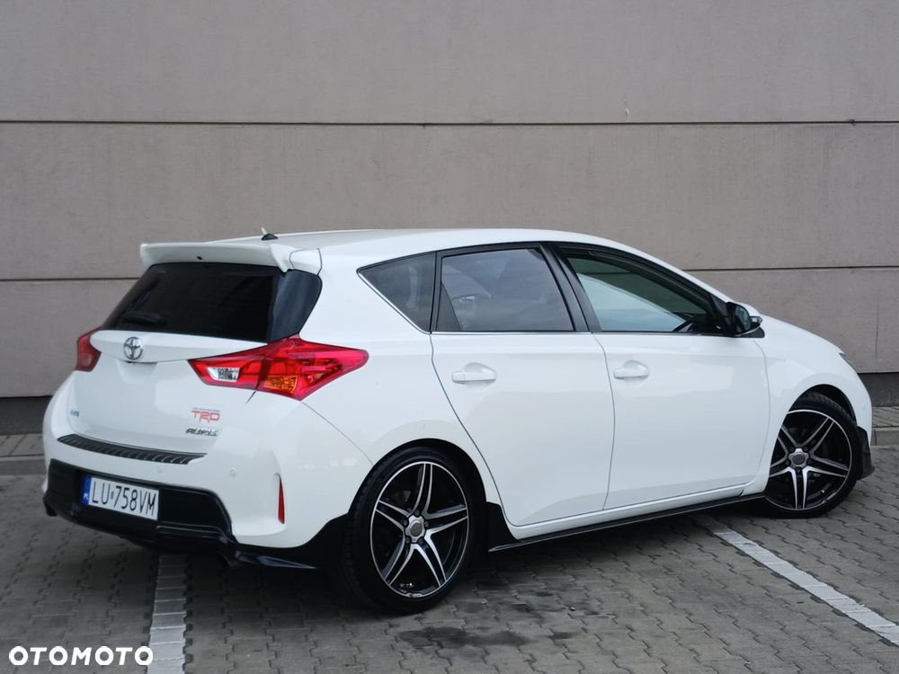 Toyota Auris 1.6 Valvematic Life - 8