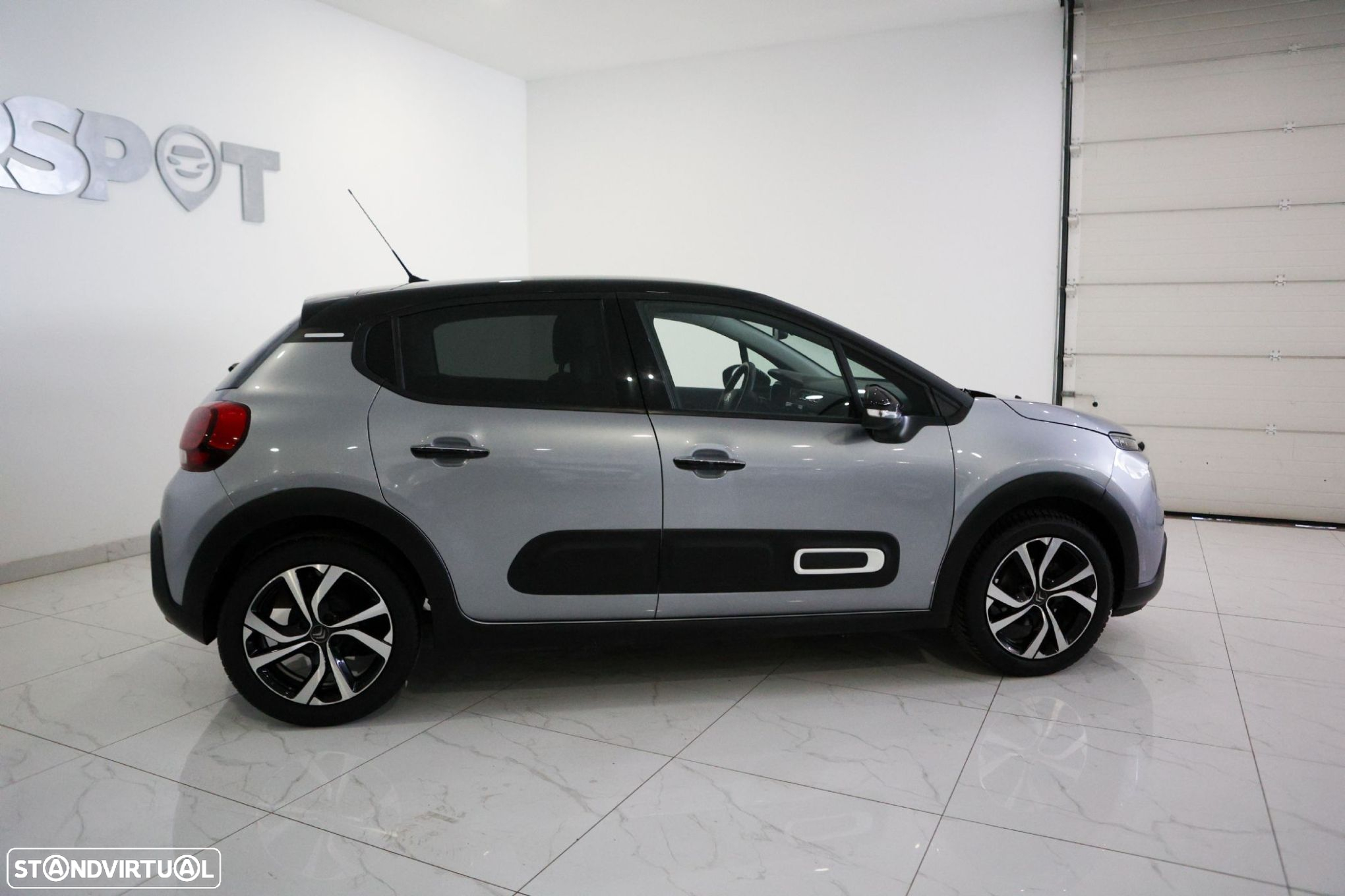 Citroën C3 1.2 PureTech Shine - 4