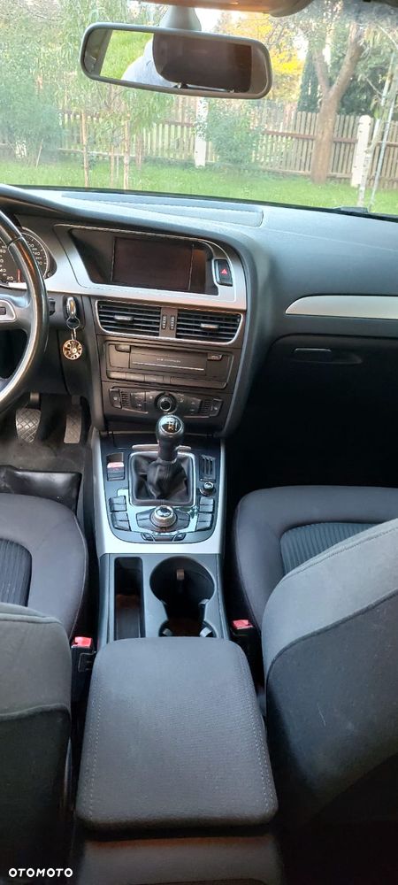 Audi A4 Limousine - 10