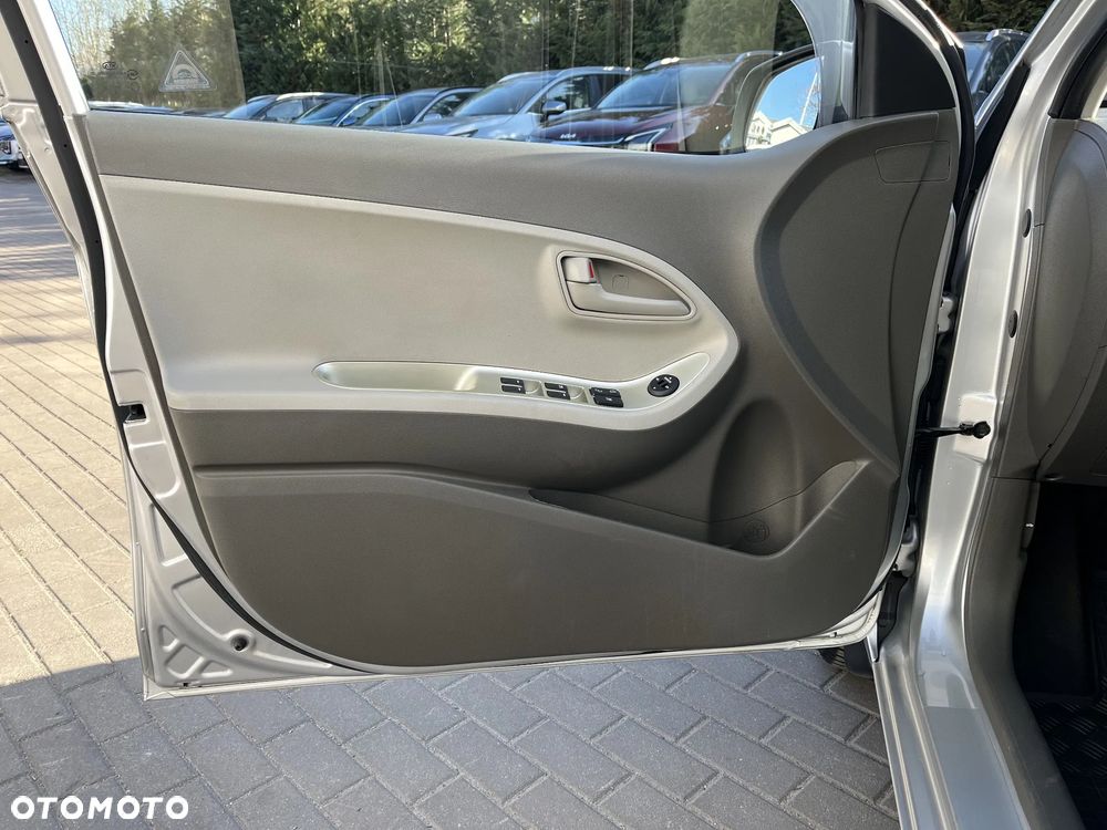 Kia Picanto 1.0 L - 10