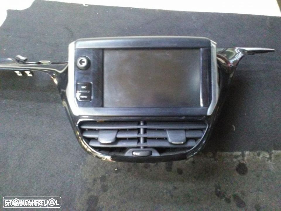 Display navegação Peugeot 208 - 1