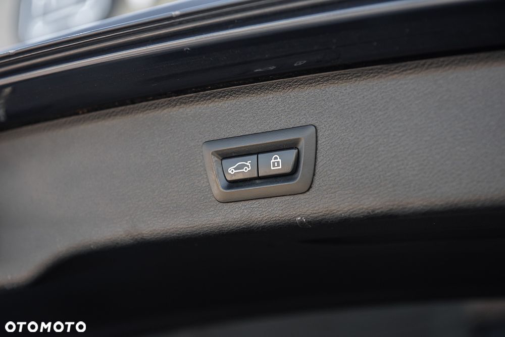 BMW X3 xDrive35i Sport-Aut - 33