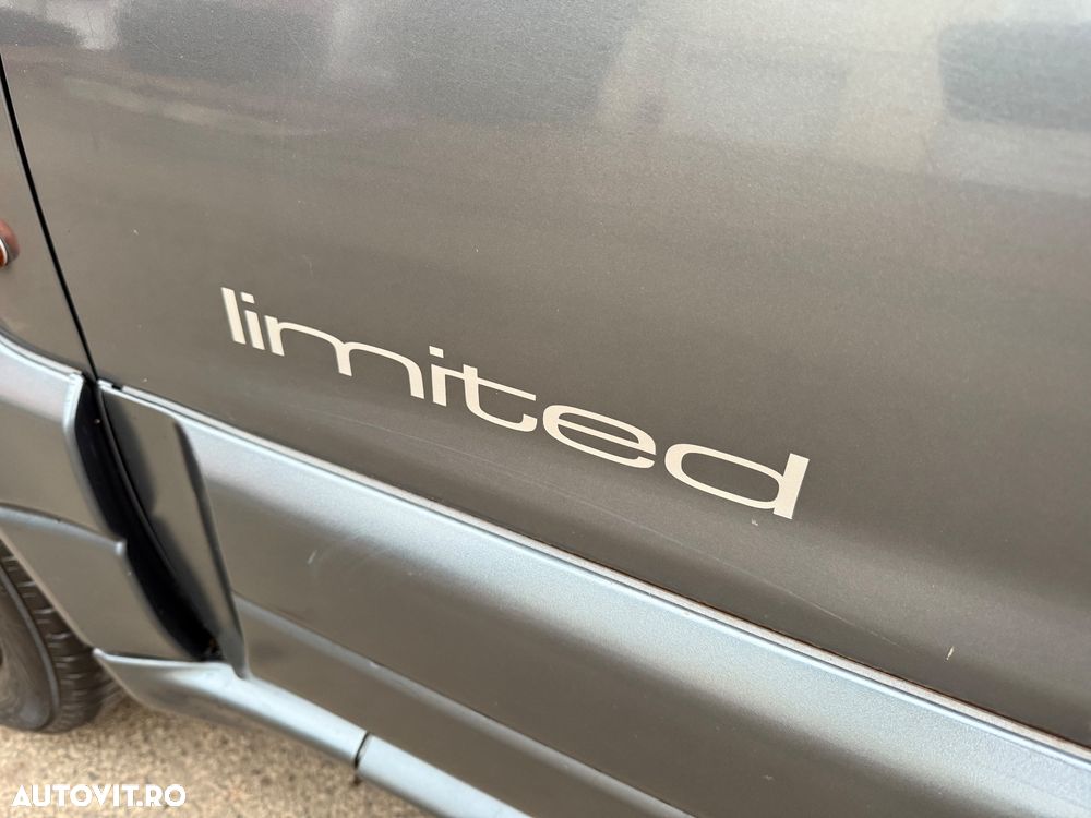 Suzuki Grand Vitara 1.6 Limited - 13