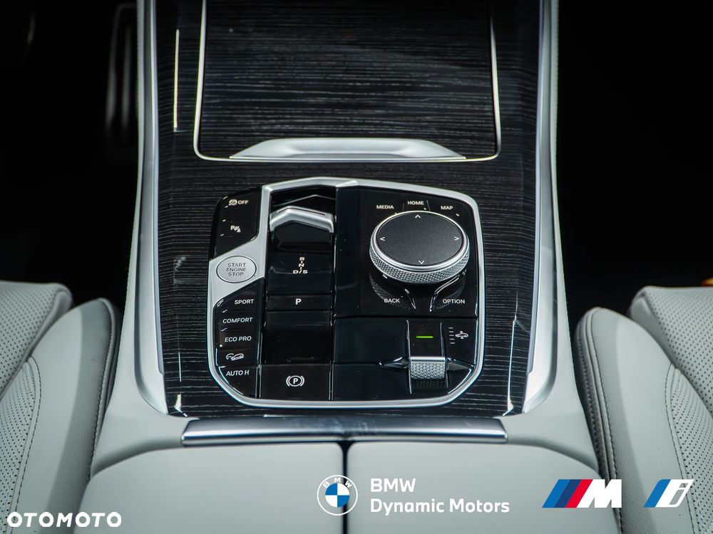 BMW X5 xDrive30d - 33