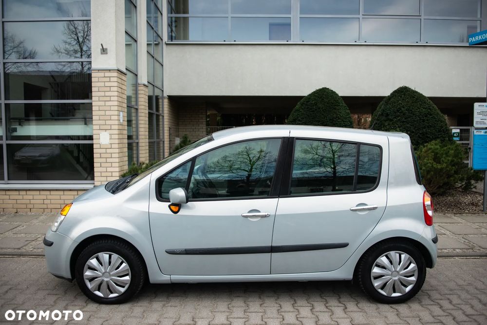 Renault Modus 1.2 16V Dynamique - 3