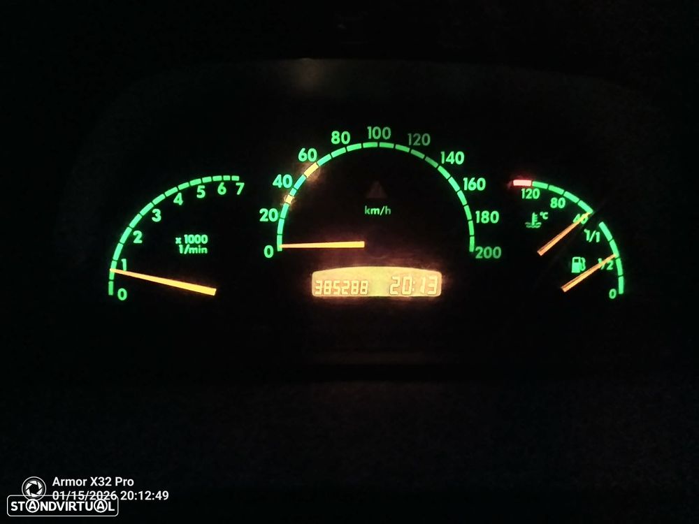 Mercedes-Benz VITO 112 CDI 2,2L 1999 (W638) 9 Lugares - 19