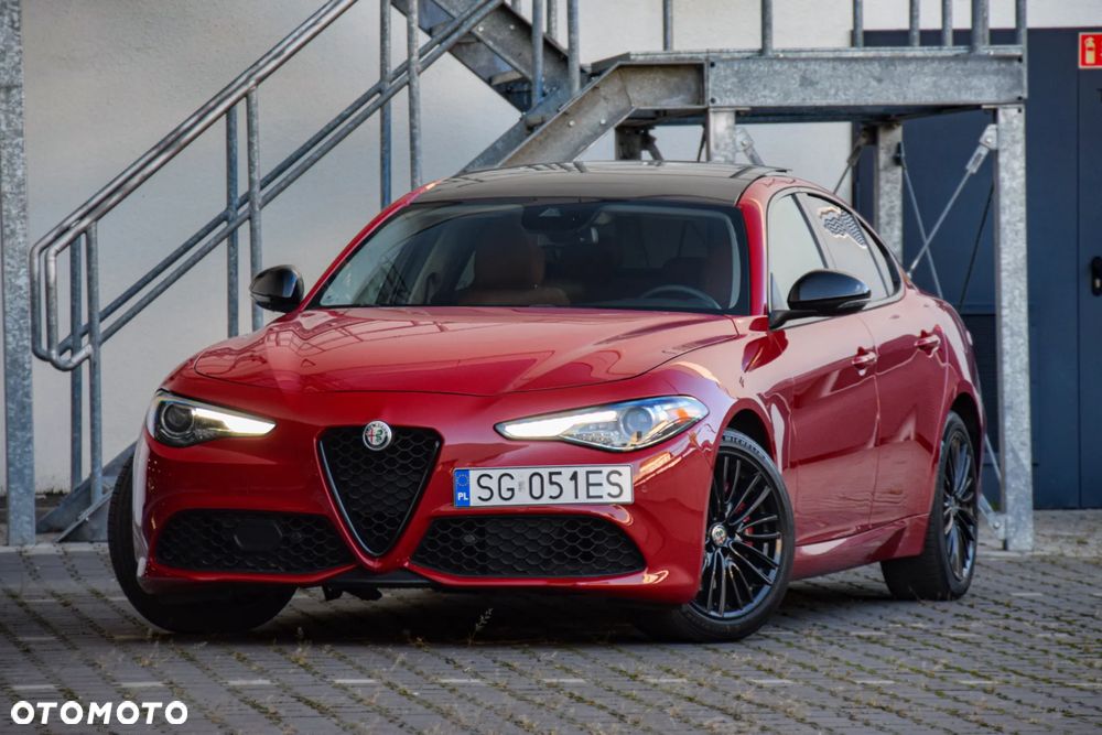 Alfa Romeo Giulia 2.0 Turbo 16V AT8-Q4 Ti - 1