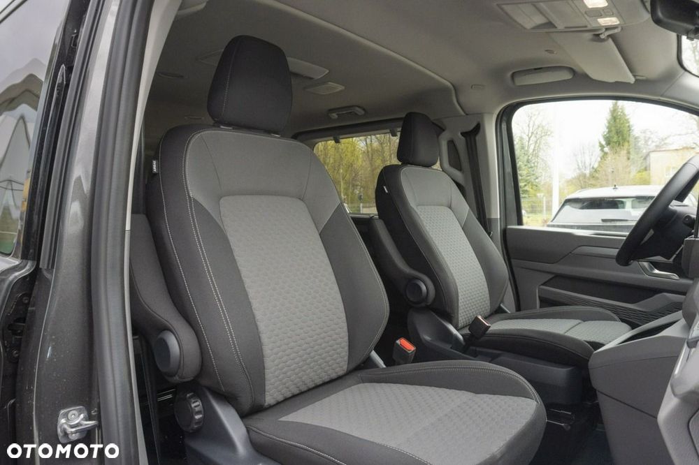 Volkswagen Caravelle - 28