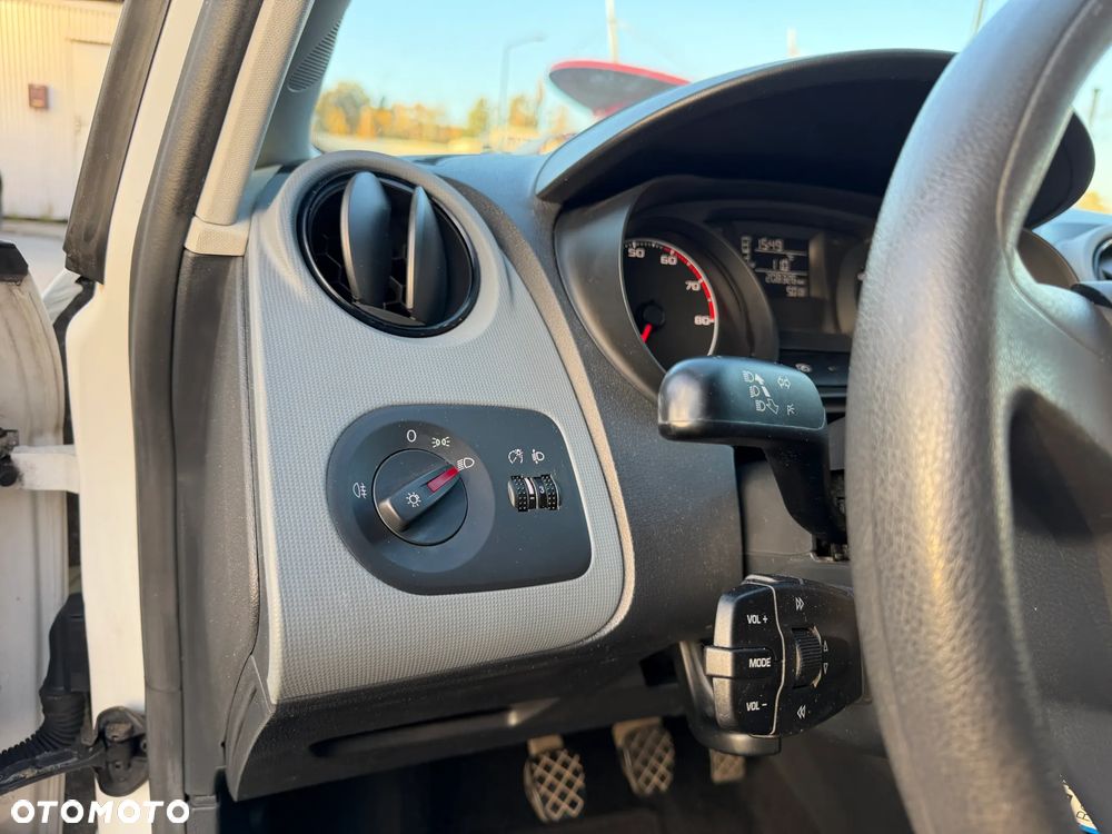 Seat Ibiza SC 1.4 16V Reference - 19