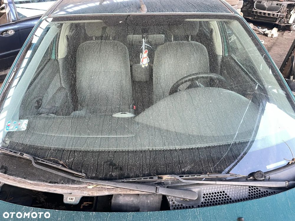 SZYBA PRZEDNIA CZOLOWA FORD FOCUS MK I - 2