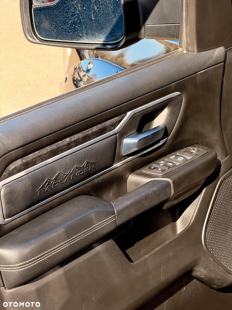 RAM 1500 Crew Cab Shortbed Rebel - 22