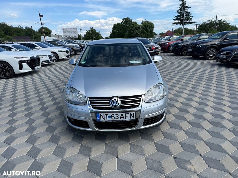 Volkswagen Jetta 1.4 TSI Highline - 1