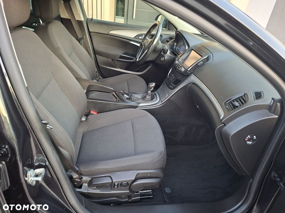Opel Insignia - 8