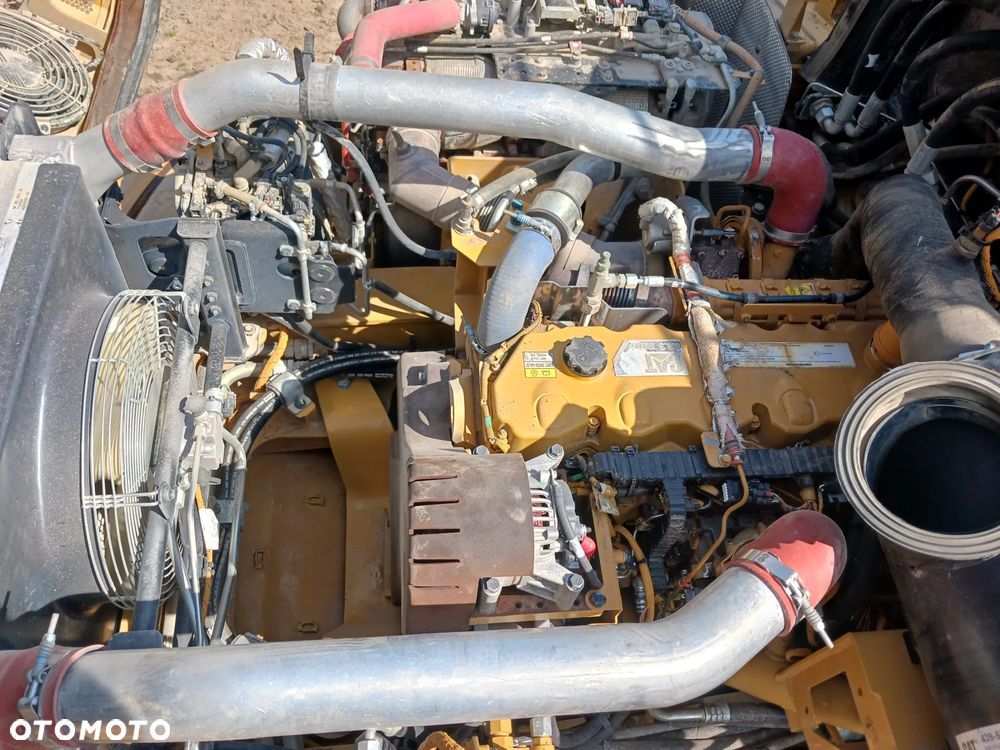 Caterpillar 725 C - 39