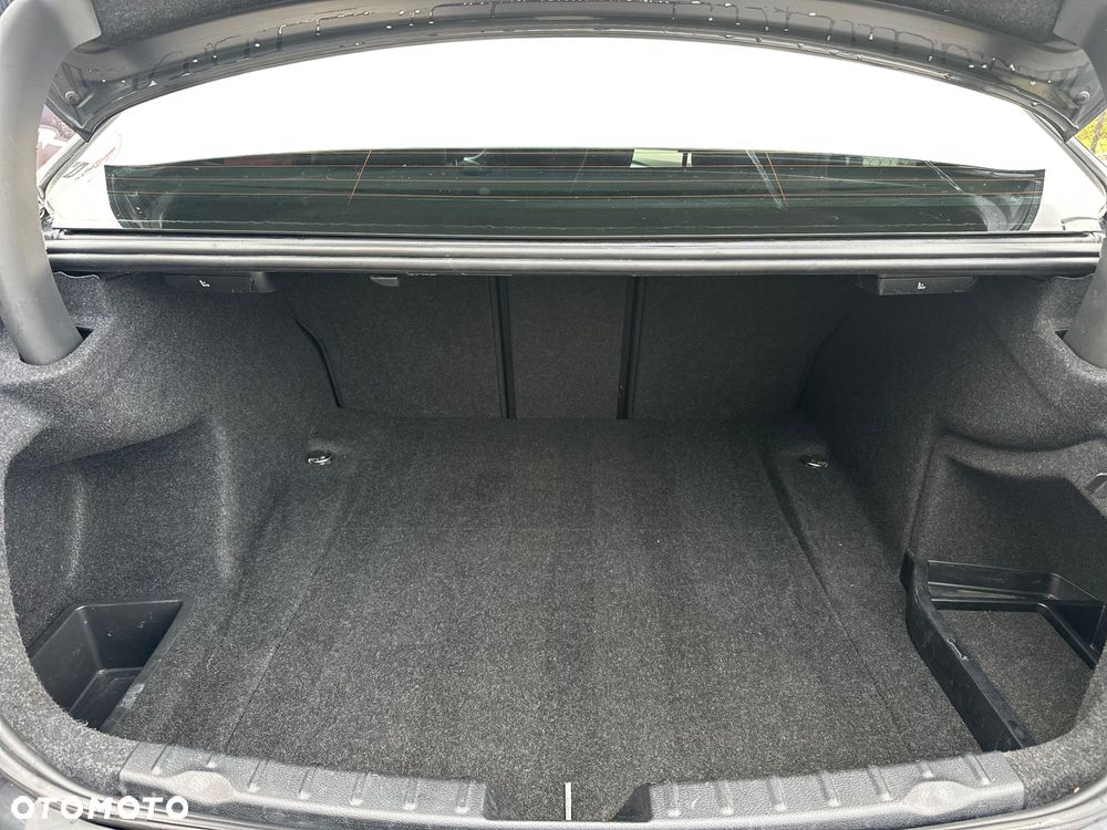 BMW Seria 3 318d - 6