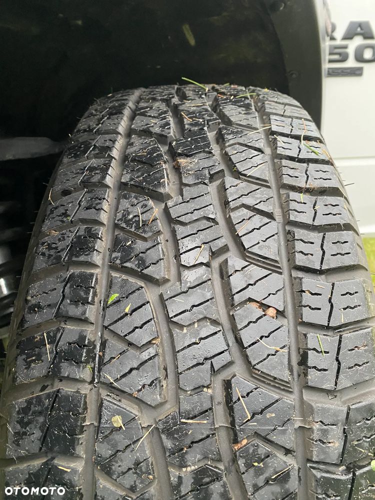 Dodge RAM 5.7 4x4 - 19