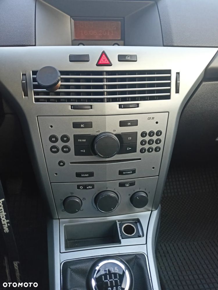 Opel Astra - 10