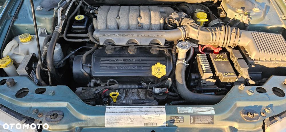 Chrysler Stratus - 28