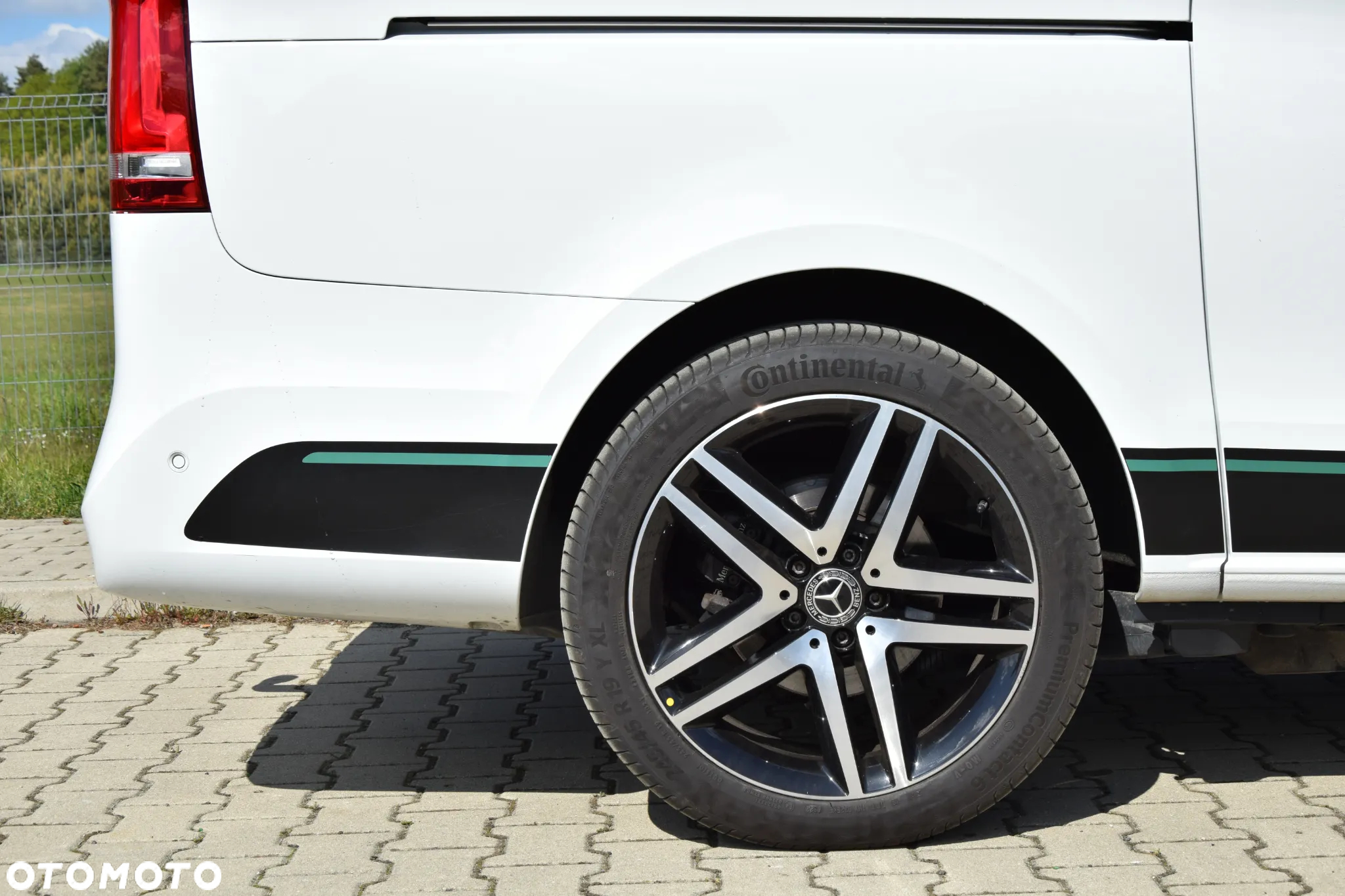 Mercedes-Benz Klasa V 300 d 4-Matic Avantgarde 9G-Tronic (d³ugi) - 5
