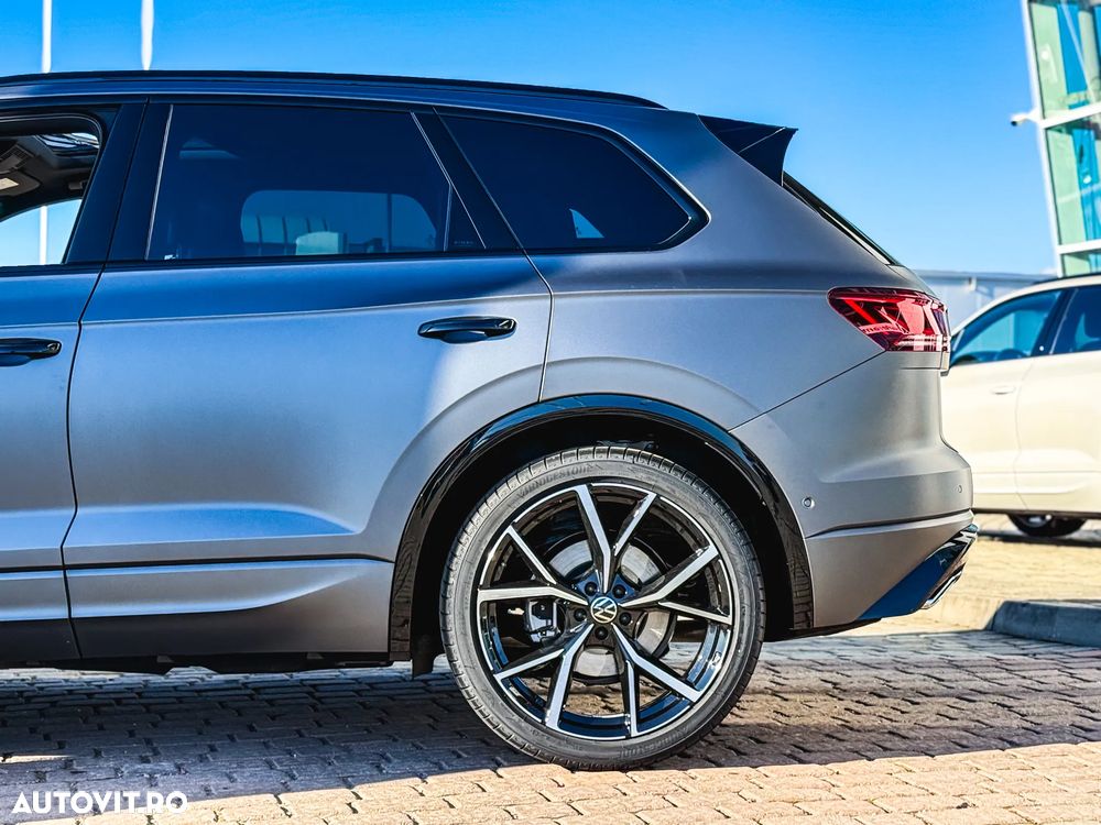 Volkswagen Touareg V6 TDI 4MOTION R-Line - 27