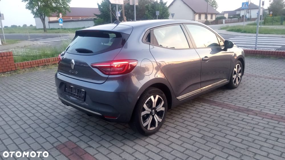 Renault Clio BLUE dCi 100 INTENS - 4