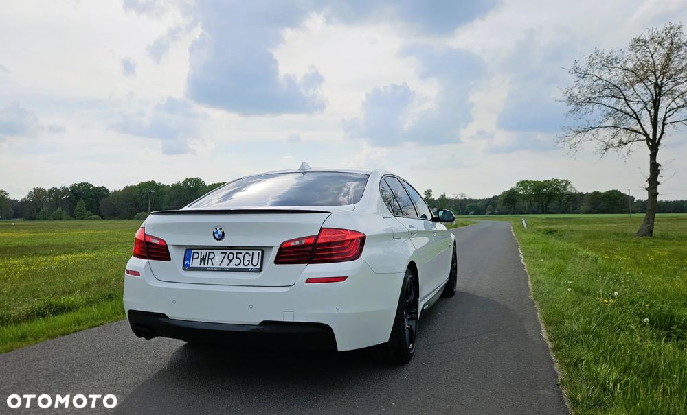 BMW Seria 5 520d xDrive - 5