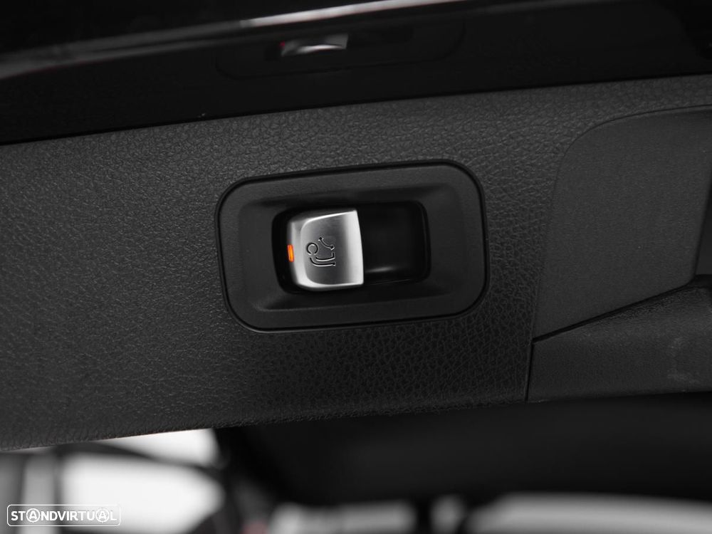 Mercedes-Benz E 300 de 4Matic 9G-TRONIC - 16