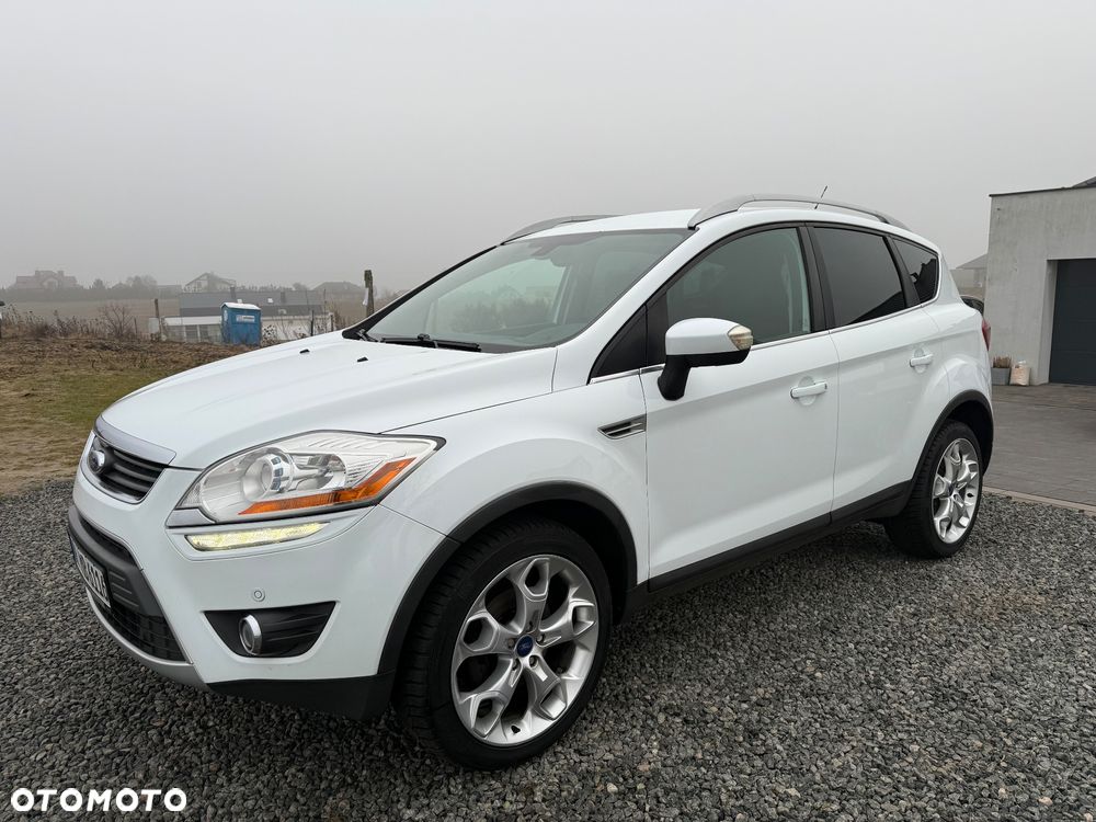 Ford Kuga 2.0 TDCi 2x4 Titanium - 14