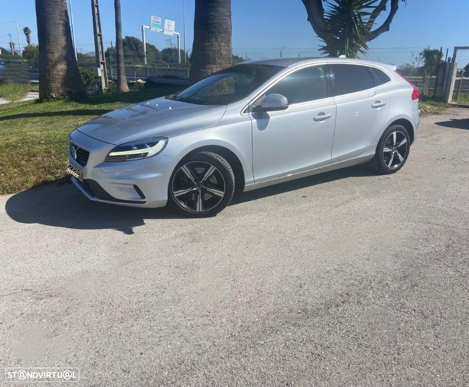 Volvo V40 1.5 T3 Sport Edition R Geartronic - 25
