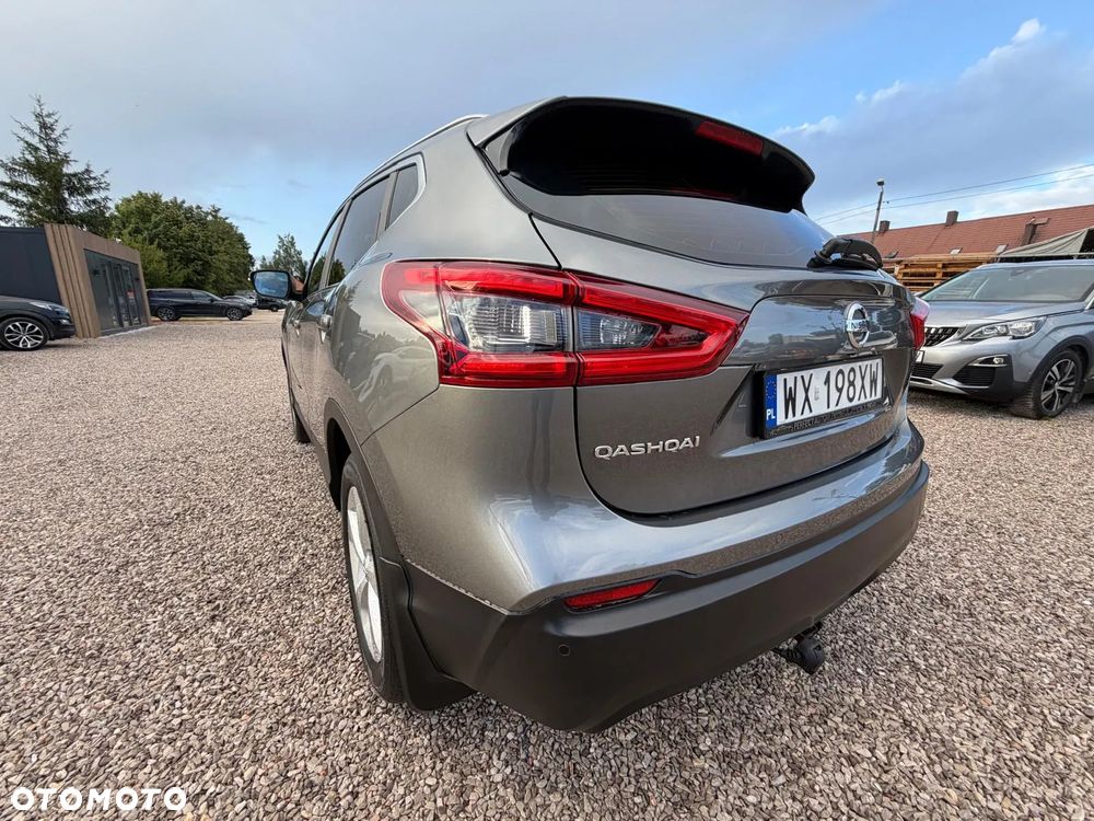 Nissan Qashqai 1.3 DIG-T N-Connecta - 11