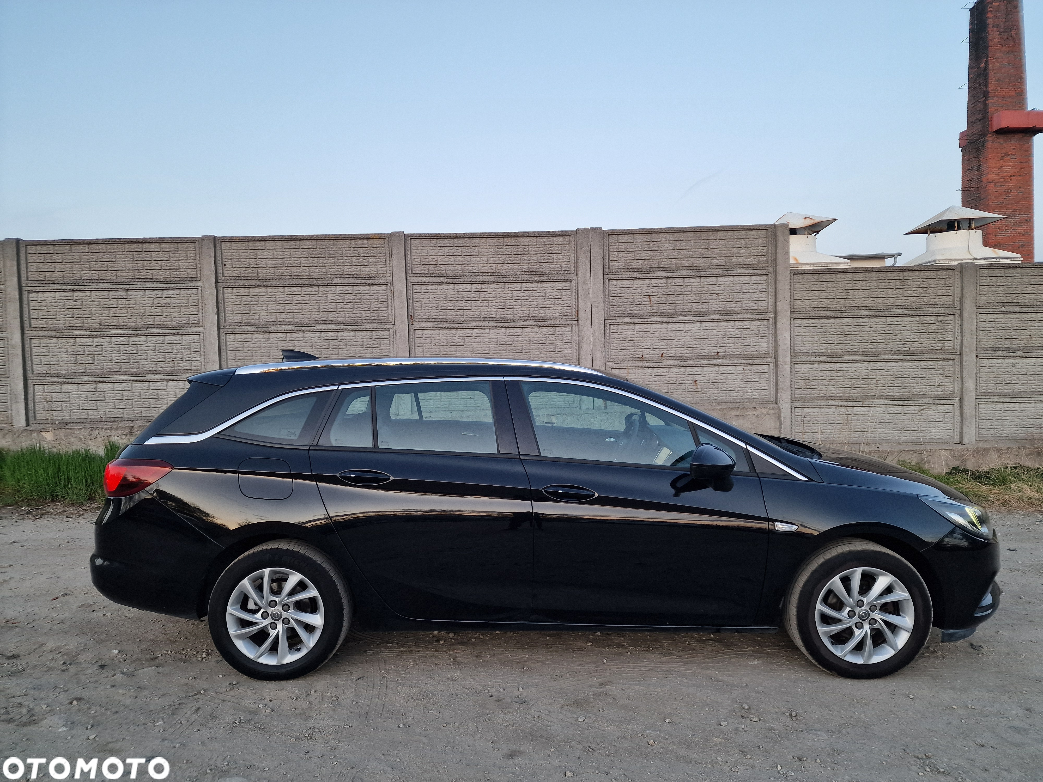 Opel Astra 1.4 Turbo Start/Stop Sports Tourer Innovation - 3